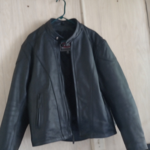 River Road Motorcycle Leather Jacket - Picture 8 of 9